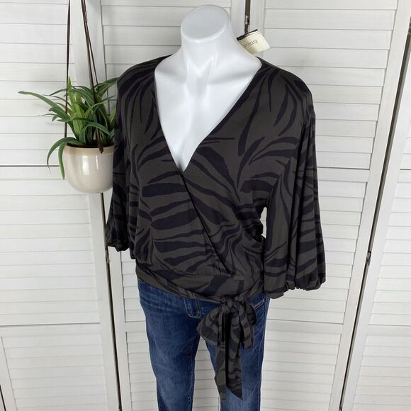 New Evereve Z Supply Clara Tropical Zebra Print Wrap Top Surplice Womens‎ Size M - Picture 1 of 9